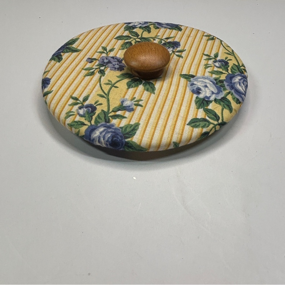 Longaberger Fabric Lid-Small Fruit Basket-Rose Trellis